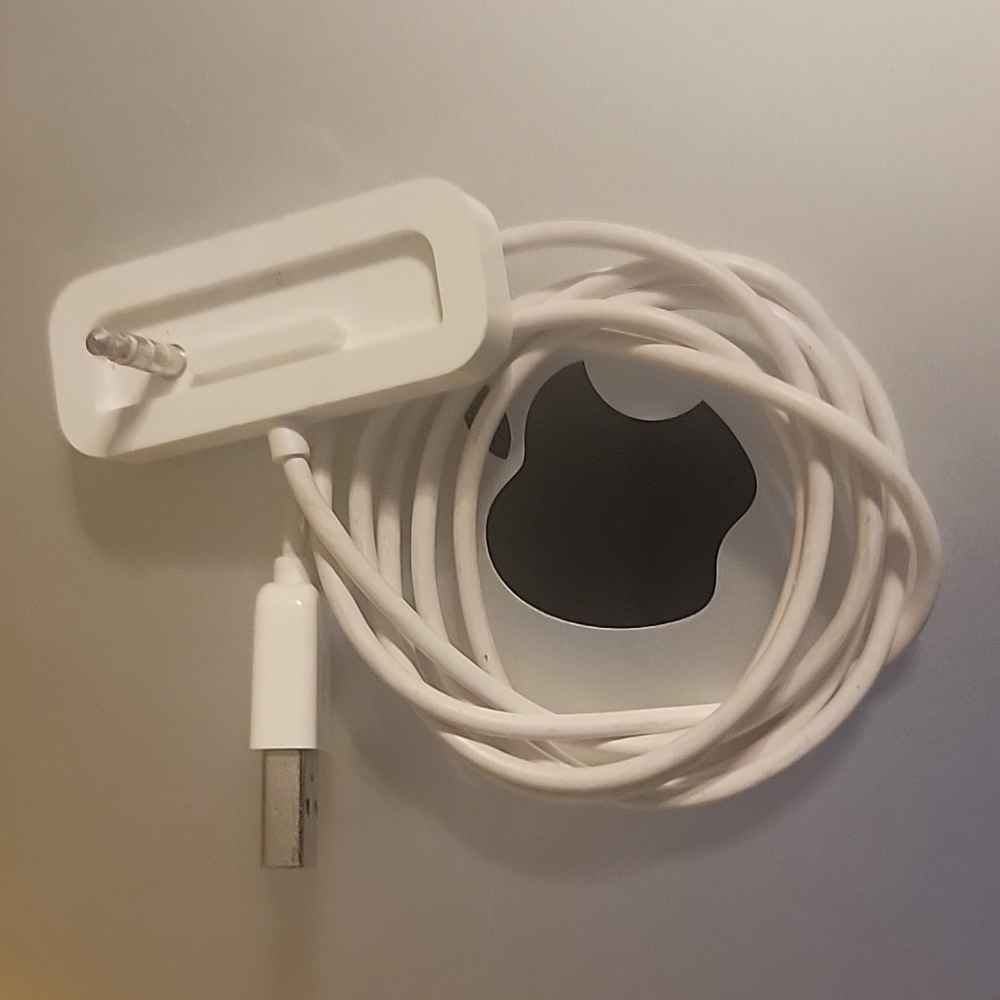 Apple - Picture 3 of 4